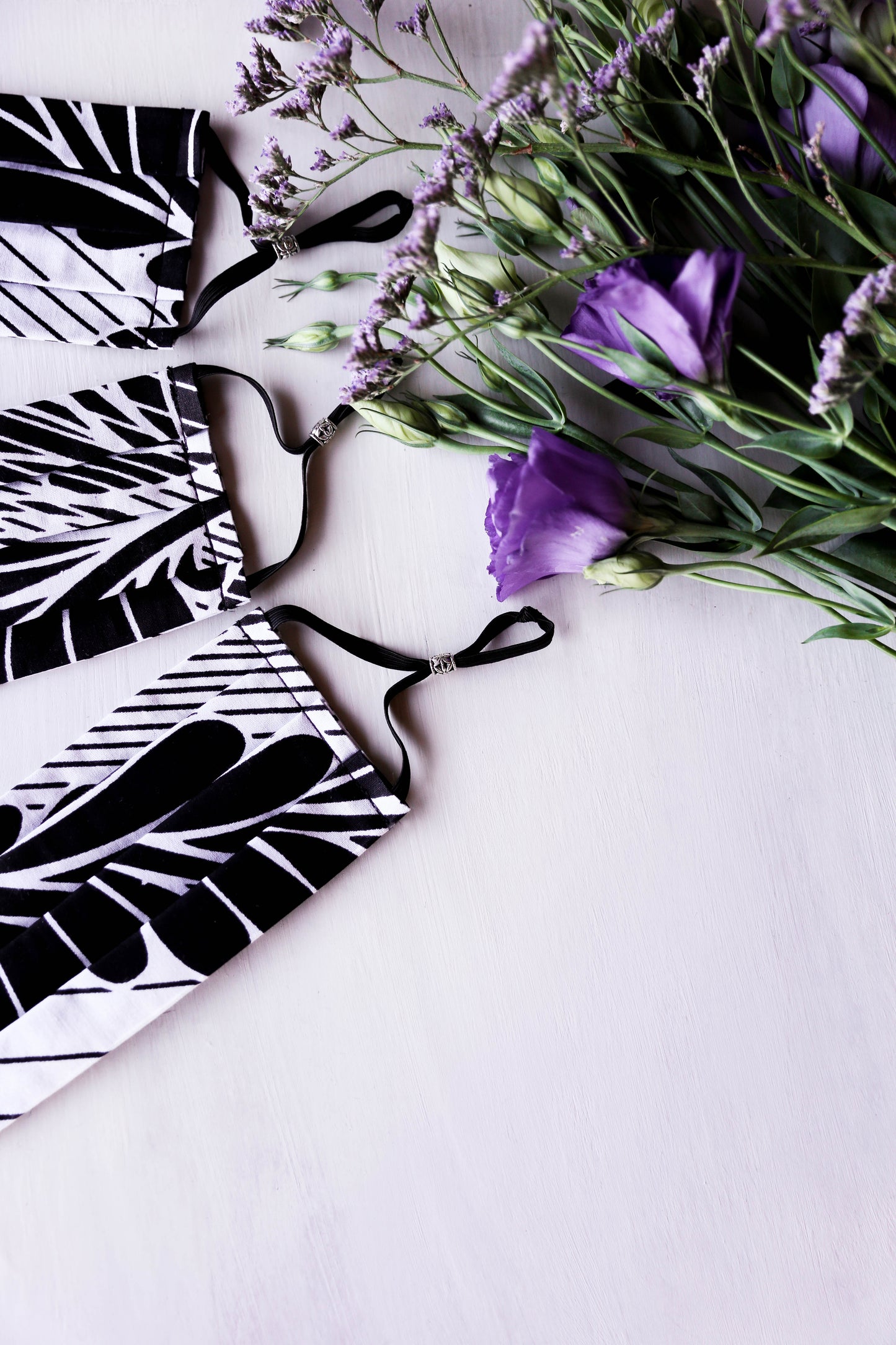 Stripin' Palm Leaves Floral Face Mask (Black/White) with Adjustable Ear Loops