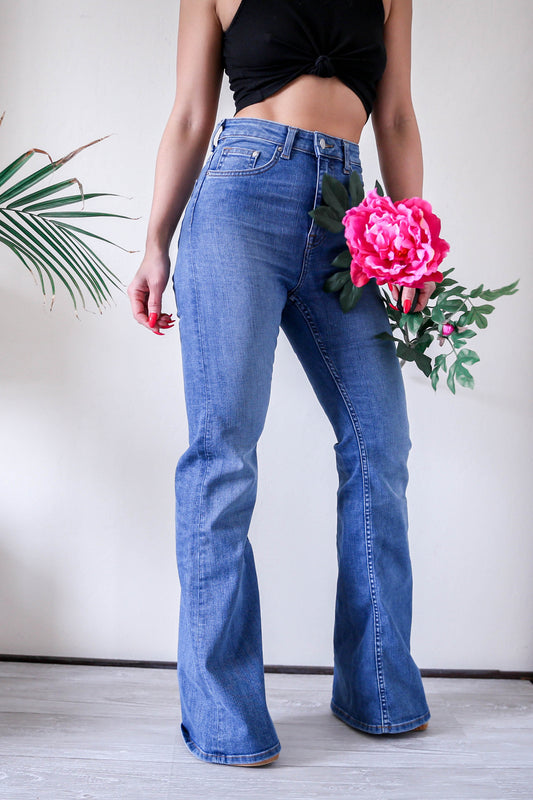 H&M High Waisted Flared Jeans