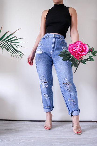 Vintaged Distressed High Waisted Mom Jeans